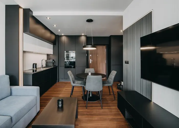 Black&white Bukowska18 B With Balcony And Garage Poznan