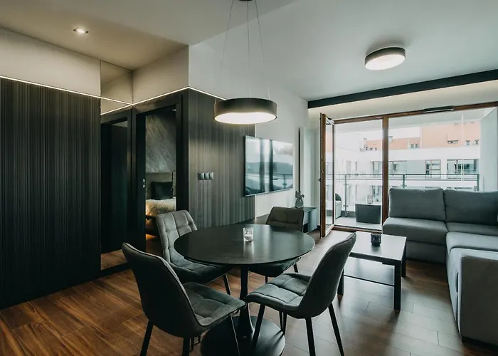 Black&white Bukowska18 B With Balcony And Garage *