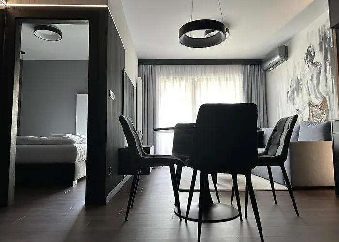 Black&white Bukowska18 B With Balcony And Garage Apartment *